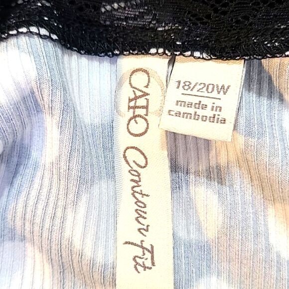 Cato Black & White Polka-dot Top with Black Lace Neckline, Size 18/20 NWT - Picture 9 of 10